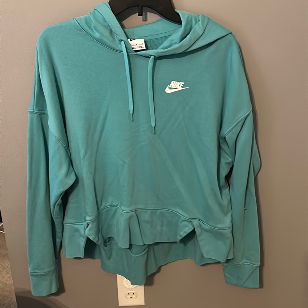 Nike Sweatshirt Women’s Medium